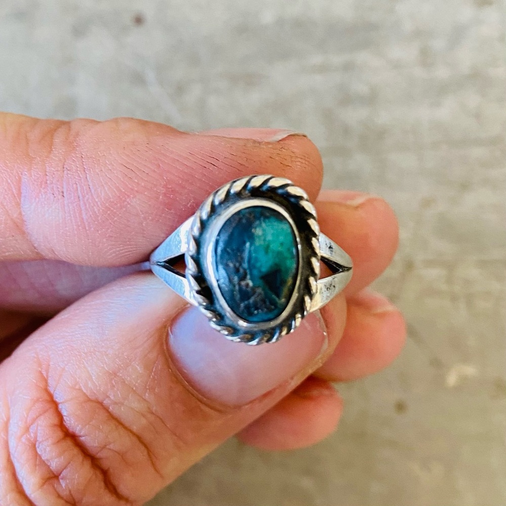 ♥️ Navajo ♥️ Vintage Sterling Silver & Turquoise Ring